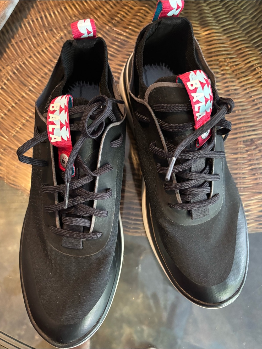 Women’s black Bala twelve’s Nocturnal nurse nursing shoes